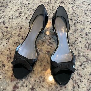 Audrey Brooke womens size 8 patent leather peeptoe kitten heels retail $128